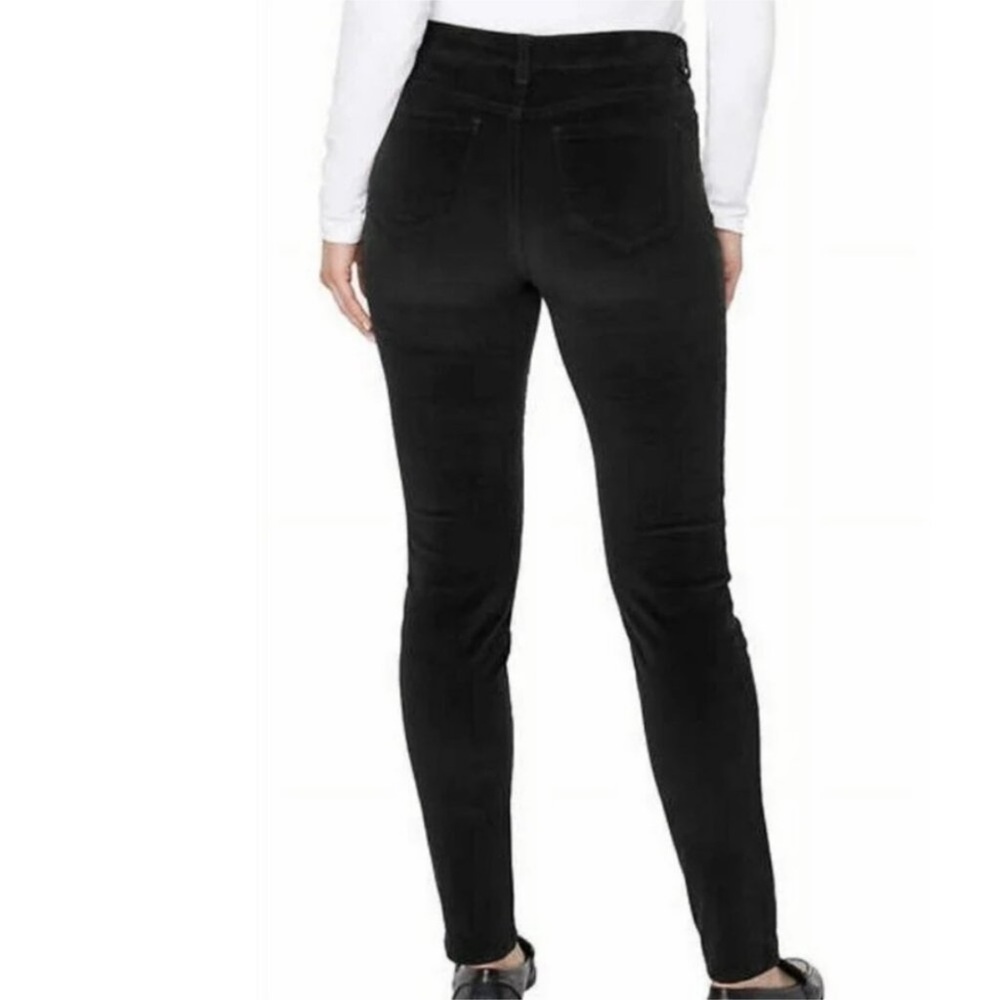 Well Worn Women’s High Rise Soft Corduroy Pants Black 31” Inseam NWT - Picture 4 of 5